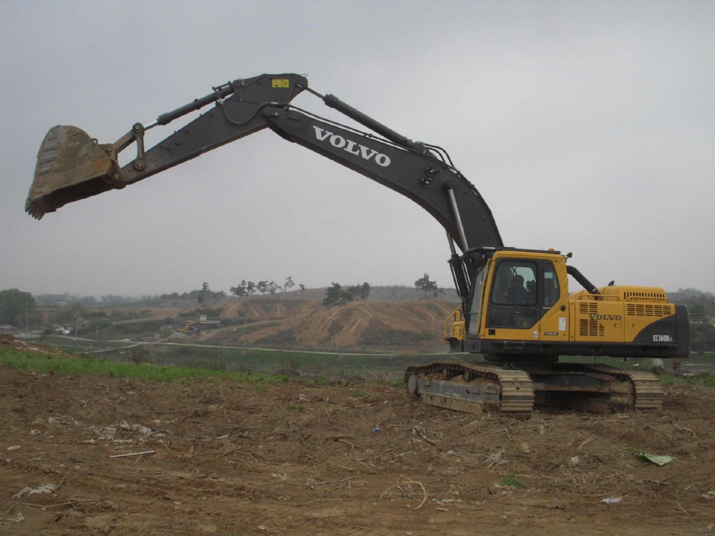 VOLVO_EC360BLC